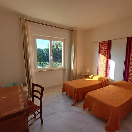 Casa Luisa 1 Trilocale פרוצ'ו